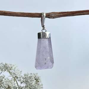 Products: Kunzite pendant - The Hidden Gem