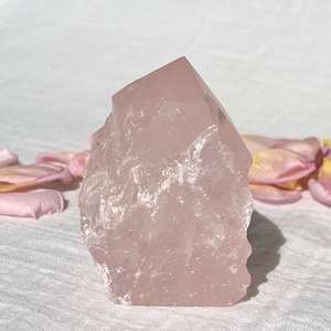 Rose quartz - part polished - The Hidden Gem