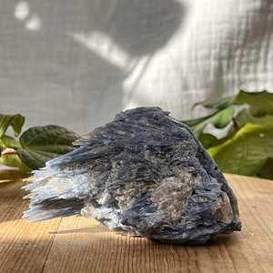 Blue kyanite in quartz - The Hidden Gem