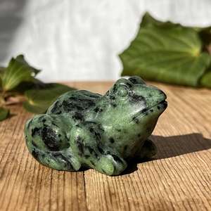Ruby zoisite frog - The Hidden Gem