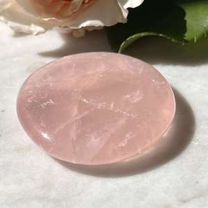 Products: Rose quartz palmstone - The Hidden Gem