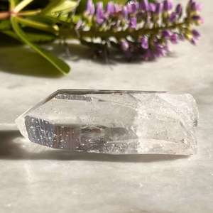 Lemurian quartz point - The Hidden Gem
