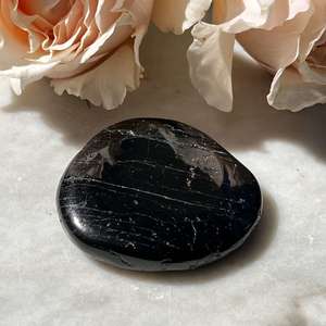 Black tourmaline palmstone - The Hidden Gem