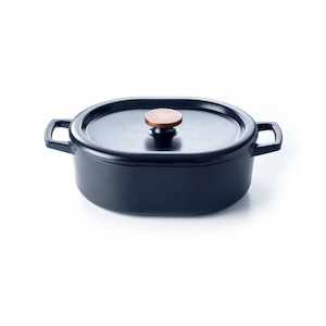 Casseroles Cocottes: BEKA Nori Cast Iron Oval Dutch Oven 31cm