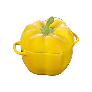 Casseroles Cocottes: Staub Ceramic Capsicum Cocotte 0.5l