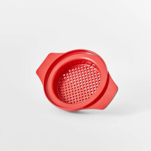 Colanders Strainers: Prepara Can Strainer
