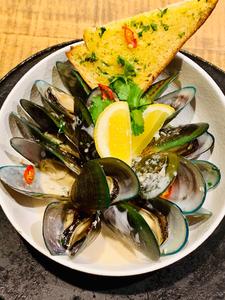 Products: Vietnamese Style Mussels