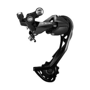 Derailleurs: Shimano Alivio RD-M3100-SGS 9-Speed Rear Derailleur