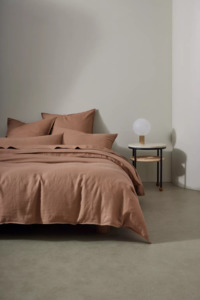 Home Decor: Ravello Linen Pillowcase Pair