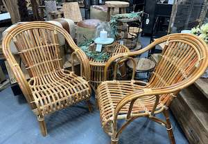 Chairs: OZ Chair Natural