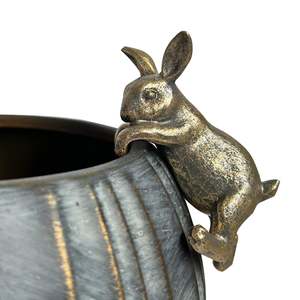 RABBIT HANGING RIM I – ANTIQUE GOLD