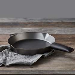 Cookware: The Legacy Pan - 28cm