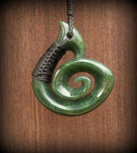 Spiral Koru: Greenstone pounamu koru pendant 7229