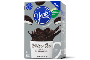 Drinks: Candy Shop Cocoa YORK Peppermint Pattie Cocoa Mix | Hot Chocolate, 1.25 oz Packet (8 Count)