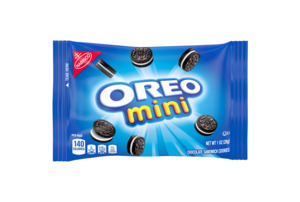 Clearance 1: **BB 05/2026** Oreo Mini Chocolate Sandwich 1oz