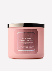 Holidays: White Barn Strawberry Snowflakes 3-Wick Candle