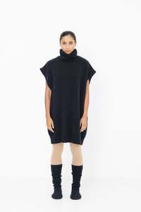 U Turtle Vest - Black