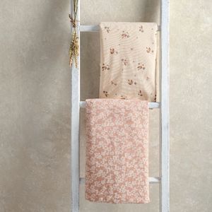 Show10: Mamas and Papas Berry & Peony Cotbed Fitted Sheet (Pack of 2)