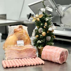 Family Meat Packs: Christmas Pig Out Box - $250