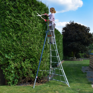 HMT300.3: New Fully Adjustable Tripod Ladder 10ft / 3m