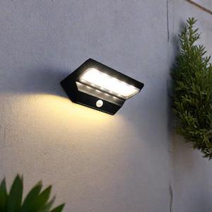 Solar Dusk To Dawn Sensor LED Outdoor Wall Light Polycarbonate Rust Proof PL-Stellar