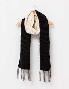 Clothing And Accessories: Ebony and Ivory Fringe Scarf