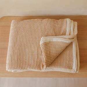 Organic Collection: Pique Waffle Throw - Natural