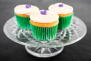 Passionfruit Little Cake - The Little Cake Kitchen