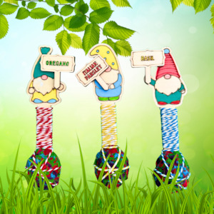 All Kids Craft Kits 1: Gnome Pizza Seed Bombs