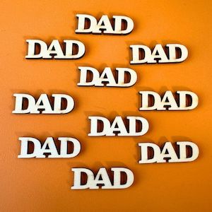 10 Wooden DAD Letters