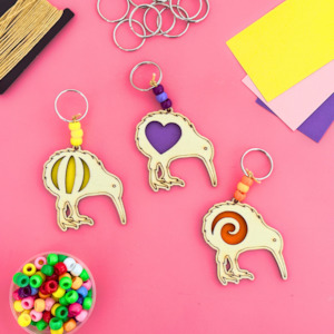 Keyring Charm Badge Crafts 1: Kiwi Bag Charms