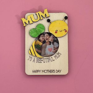Magnet Crafts: Mother's Day Bee Photo Frame Magnet