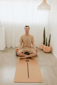 Everyday Collection: ALIGN Cork Yoga Mat - Travel