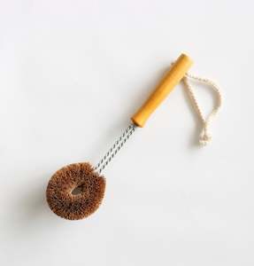 Kitchen Brushes: Coconut Fibre Dish Brush