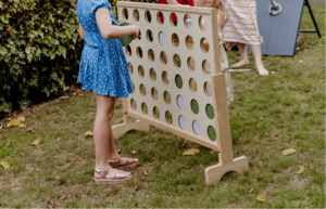 The Minimal Co: Giant Connect Four