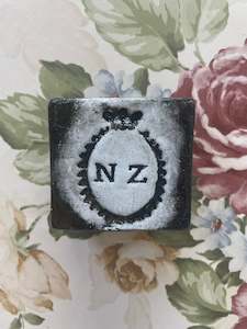 Cubes: NZ Emblem