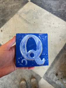 Ceramic Letters: Letter Q ceramic tile