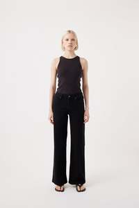 Mia Mid Wide Leg jean – Black