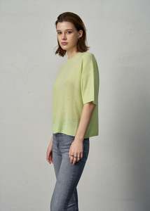 N.2273 Cashmere Featherweight Top – Pistachio