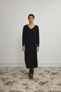 Merino V-Neck Dress – Black