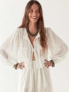 Maison Hotel: Ludovica Blouse – Lord Byron in Pearl