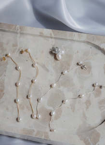 Bridal earrings: Lucy earrings