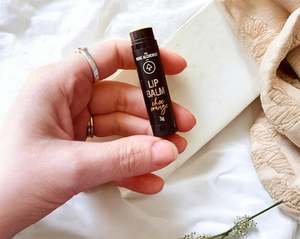 Summer Essentials: Natural Lip Balm