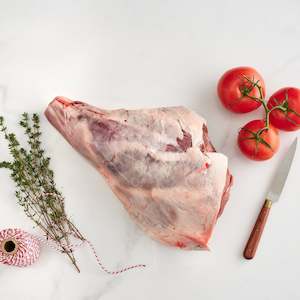 lamb: Bone in Lamb Leg (2.0kg)