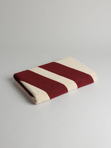 Bathroom Body: Erin Organic Cotton Pool Towel