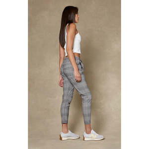 Active Check Jeans