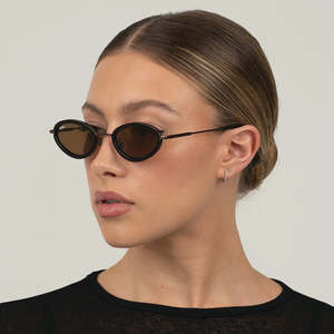 Sunglasses: Otra Lexi