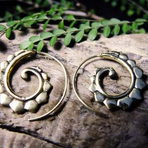 Henna Spiral Earring