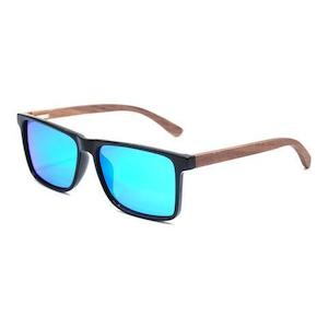 Sunglasses: Eureka Sunnies (P)