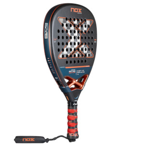 All Padel Rackets: NOX AT10 Luxury Genius Attack 18K by Agustín Tapia (2025)